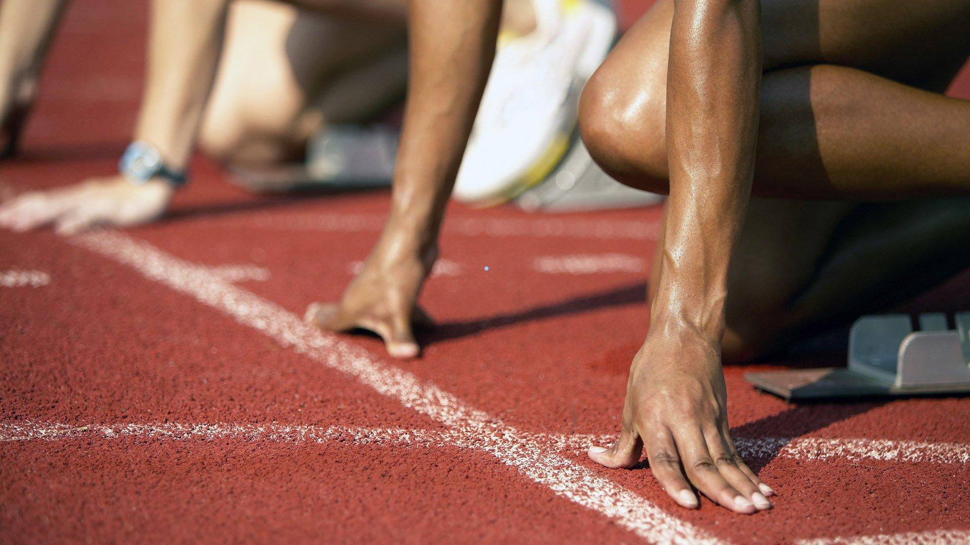 【 赛事中心】德佬豪言逆境铸就辉煌，九将缺席赛季中团队勇攀高峰